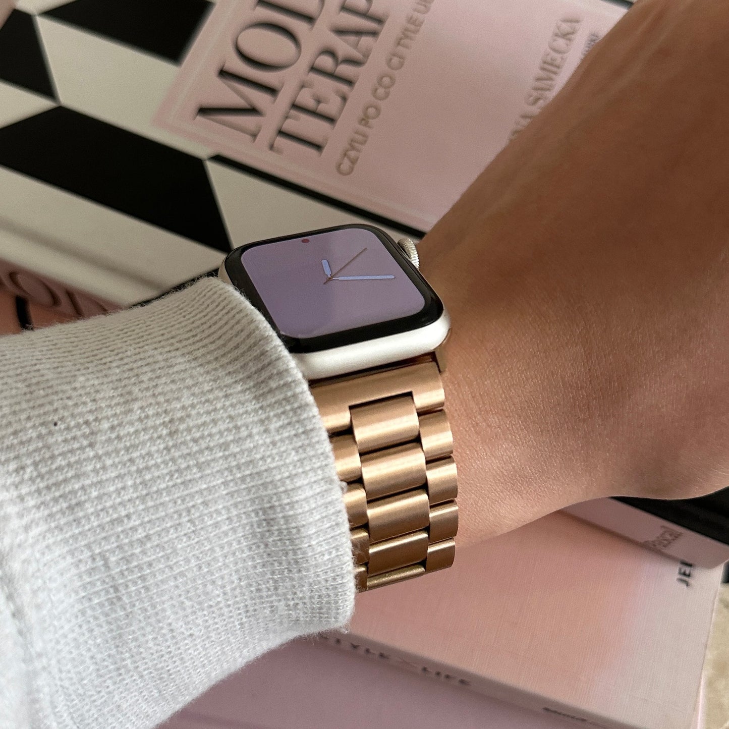 CAMERON APPLE WATCH BAND