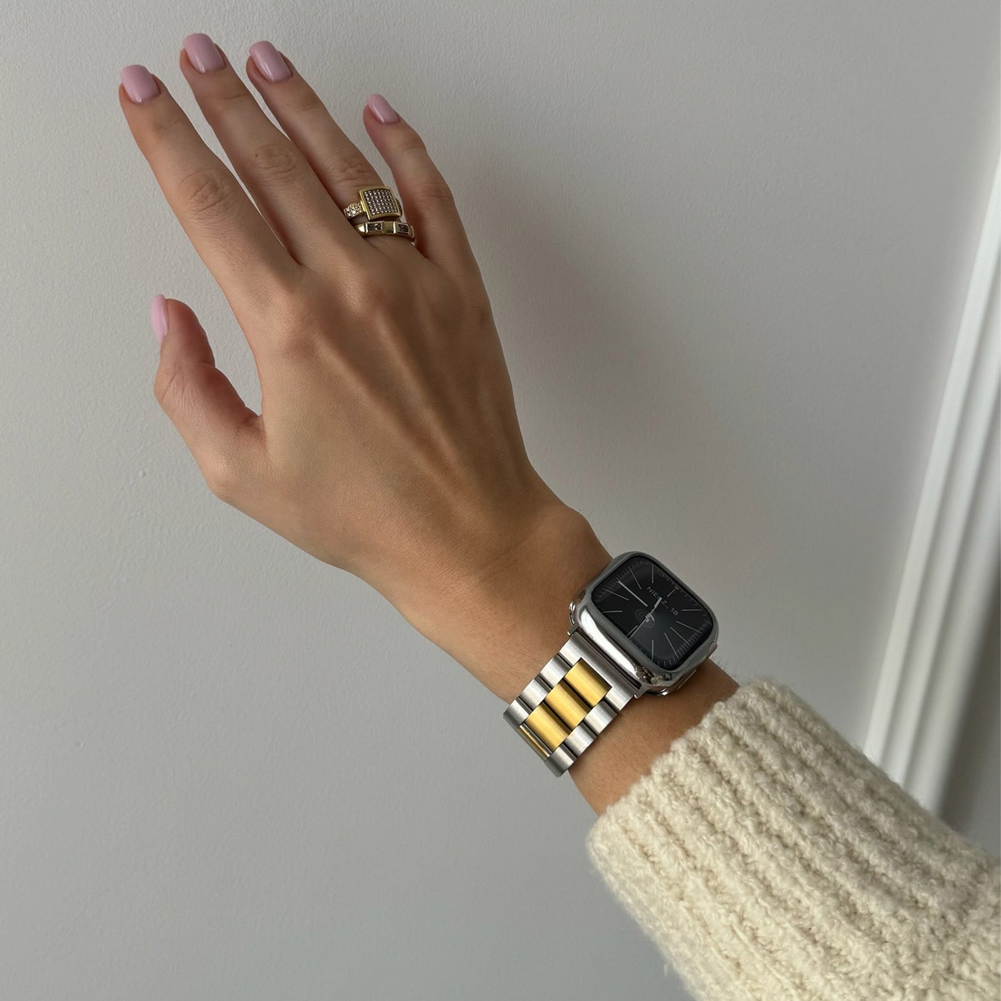 CAMERON APPLE WATCH BAND