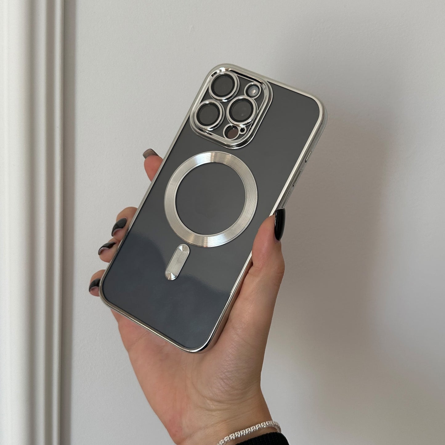 BLANCA IPHONE CASE