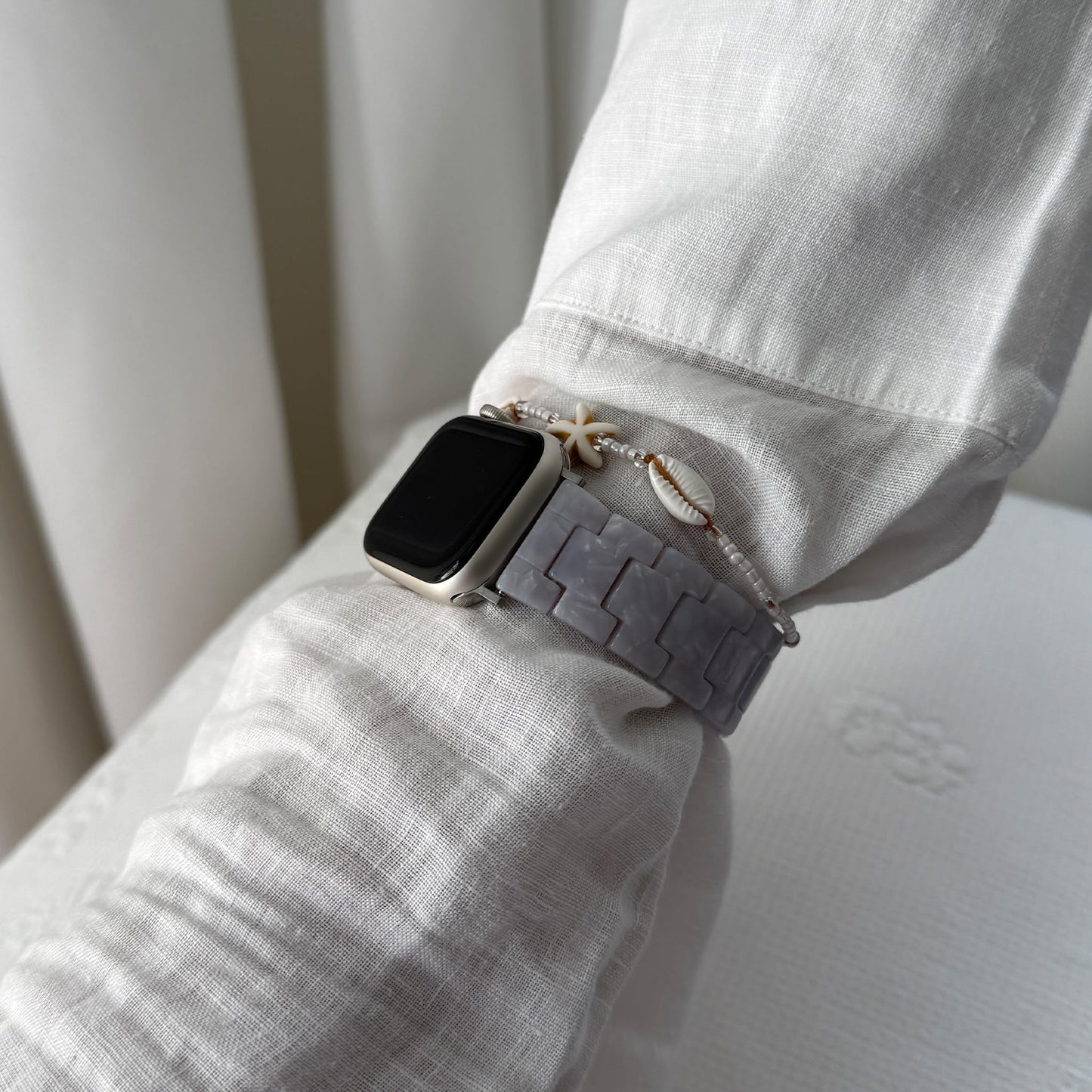 AMBER APPLE WATCH BAND