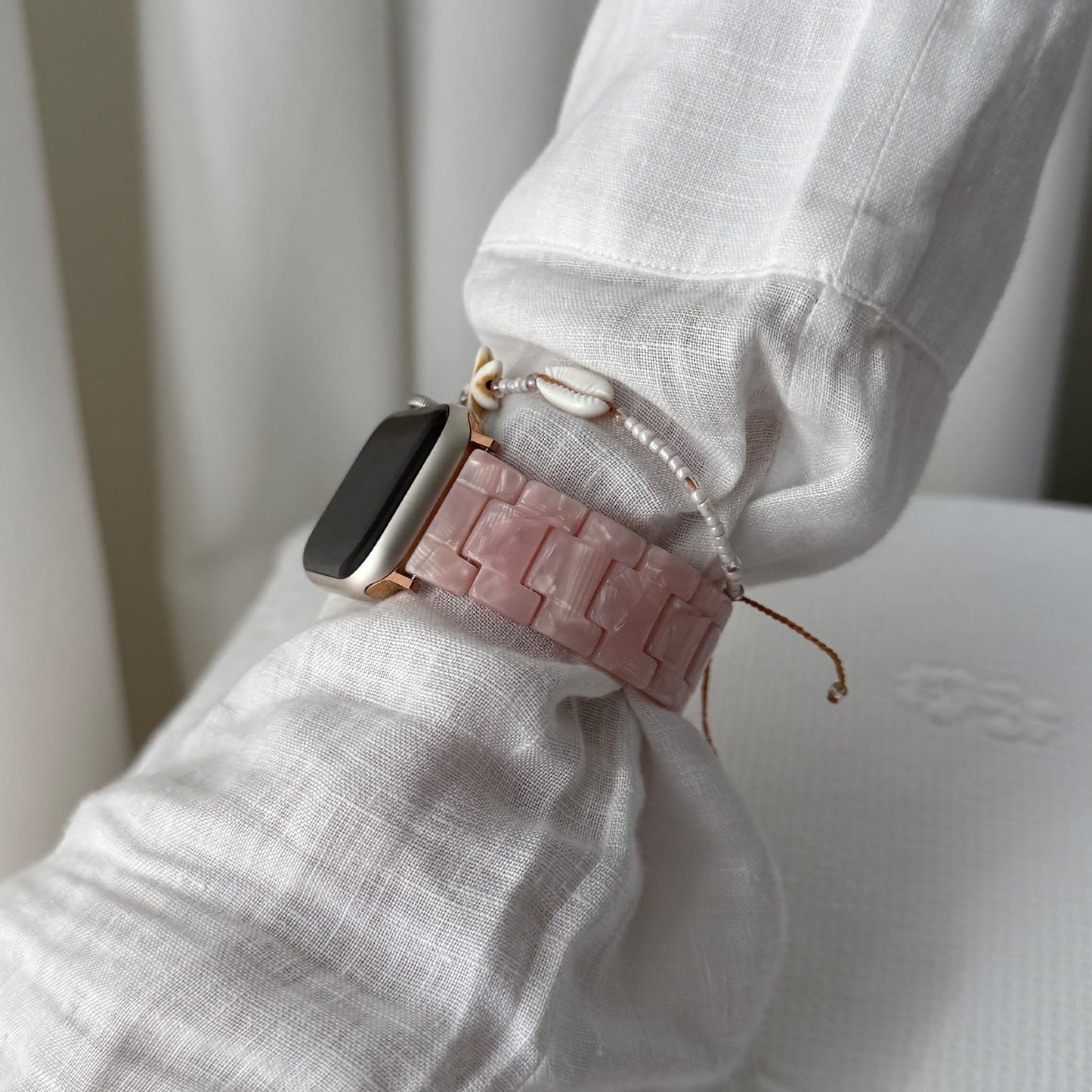 AMBER APPLE WATCH BAND