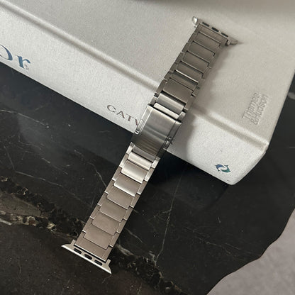 TITANIUM APPLE WATCH BAND